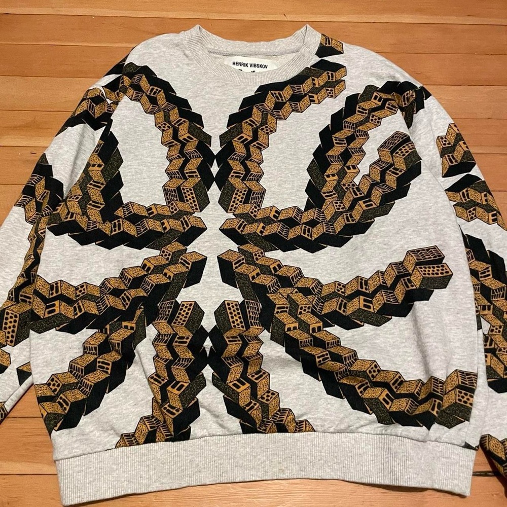 Gray Crewneck Sweater with Black & Gold Geometric Print